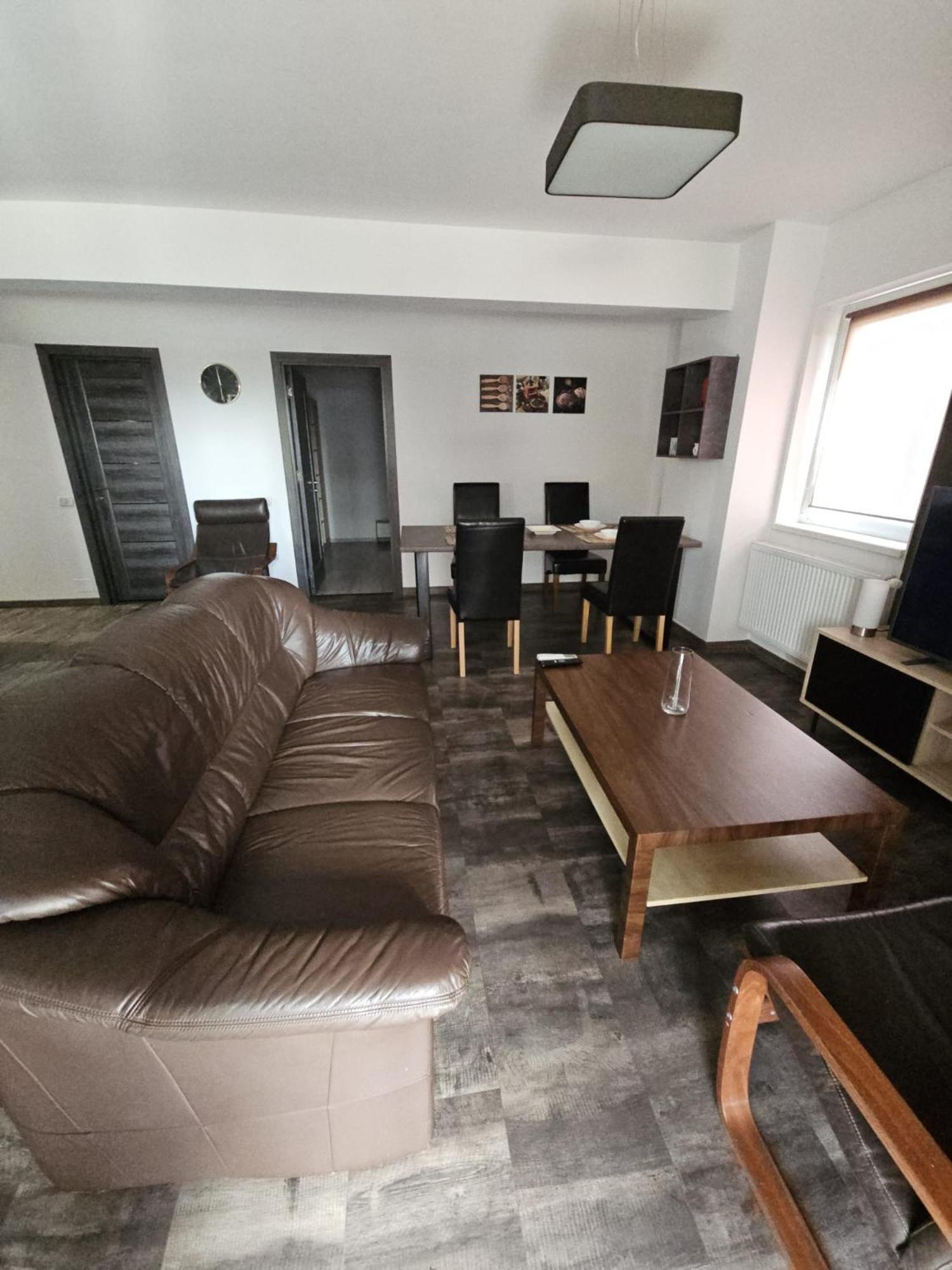 Lotus Area On Lejlighed Oradea Eksteriør billede